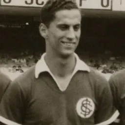Portrait of Paulinho de Almeida