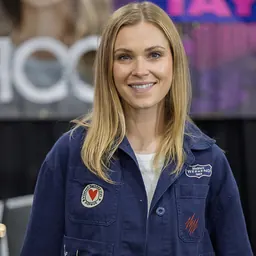 Portrait of Eliza Taylor