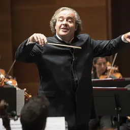Portrait of Juanjo Mena