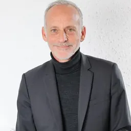Portrait of Loïc Dombreval