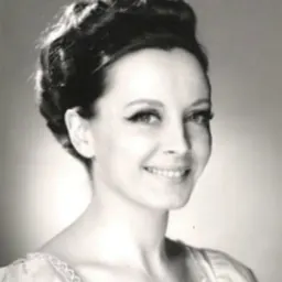 Portrait of Josette Amiel