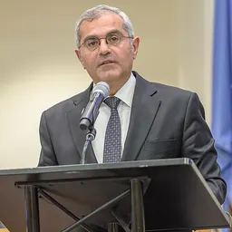 Portrait of Burak Akçapar