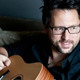 Portrait of Chris DeStefano