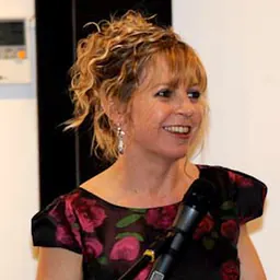 Portrait of Jacqui Grantford