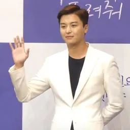 Portrait of Yeon Woo-jin