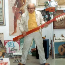 Portrait of Kary H Lasch