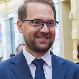 Portrait of Dominic Fritz