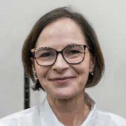 Portrait of Yasmine Belkaid