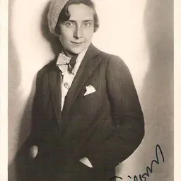 Portrait of Eva Siewert