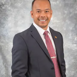 Portrait of Dean Tran