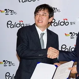 Portrait of Lee Kyung-kyu
