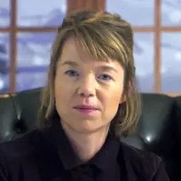 Portrait of Anna Maxwell Martin