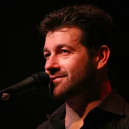 Portrait of Tab Benoit