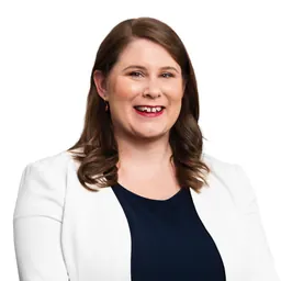 Portrait of Steph Lewis