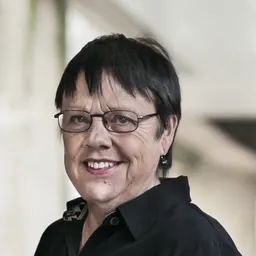 Portrait of Robyn Munford