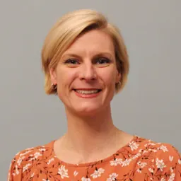 Portrait of Pippa Hackett