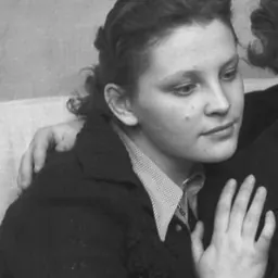 Portrait of Elsa Lezhdey