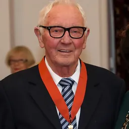Portrait of Mark Dunajtschik