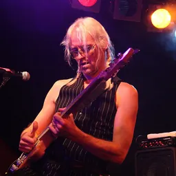 Portrait of Nick Beggs