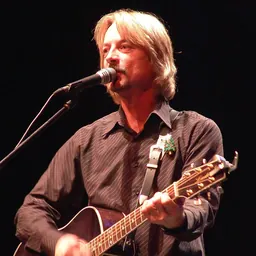 Portrait of Jamie Warren