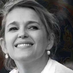 Portrait of Leili Anvar