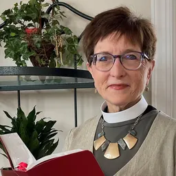 Portrait of Nancy Raabe