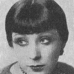 Portrait of Naemi Briese