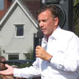 Portrait of Duncan Bannatyne