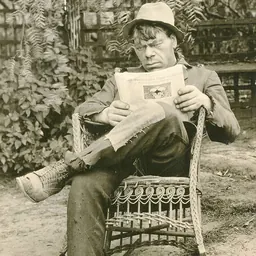 Portrait of Dick Sutherland