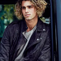Portrait of Jay Alvarrez