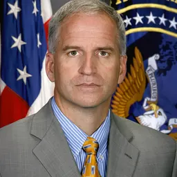 Portrait of Robert Cardillo
