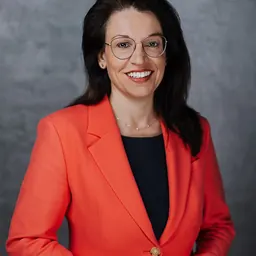 Portrait of Martina Englhardt-Kopf