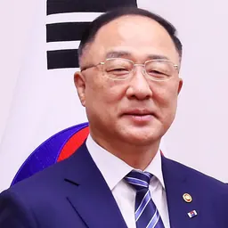 Portrait of Hong Nam-ki