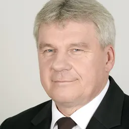 Portrait of Robert Mamątow