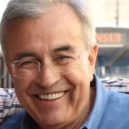 Portrait of Rubén Rocha Moya