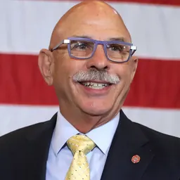 Portrait of Dan Caulkins