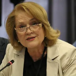 Portrait of Arta Dade