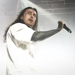 Portrait of Ronnie Radke