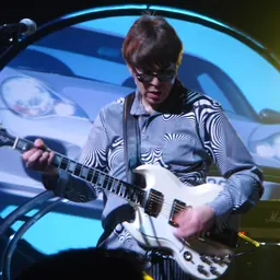 Portrait of Elliot Easton