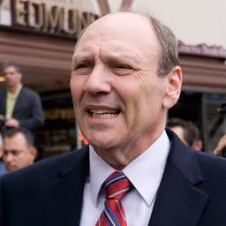 Portrait of Bill Handel