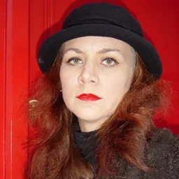 Portrait of Ella Guru