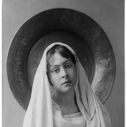 Portrait of Neith Boyce
