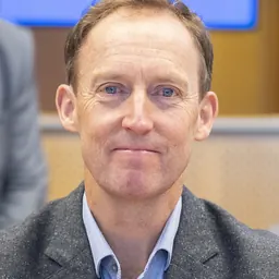 Portrait of Barry Andrews