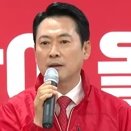 Portrait of Jang Dong-hyuk