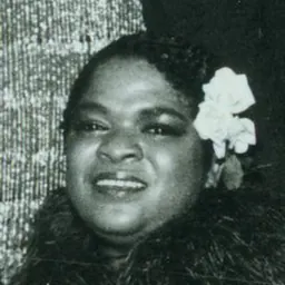 Portrait of Nell Carter