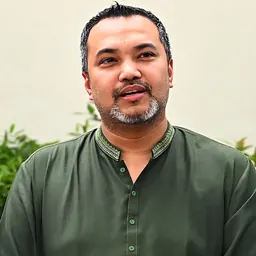 Portrait of Mahdi Amin