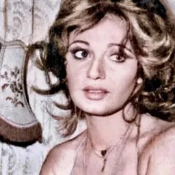 Portrait of Madiha Kamel