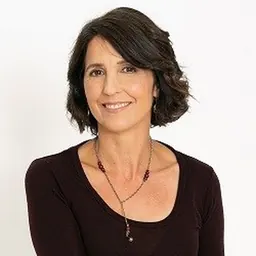 Portrait of Lara Briden
