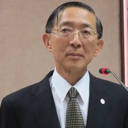 Portrait of David Lin