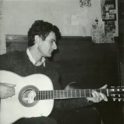 Portrait of Victor Maymudes